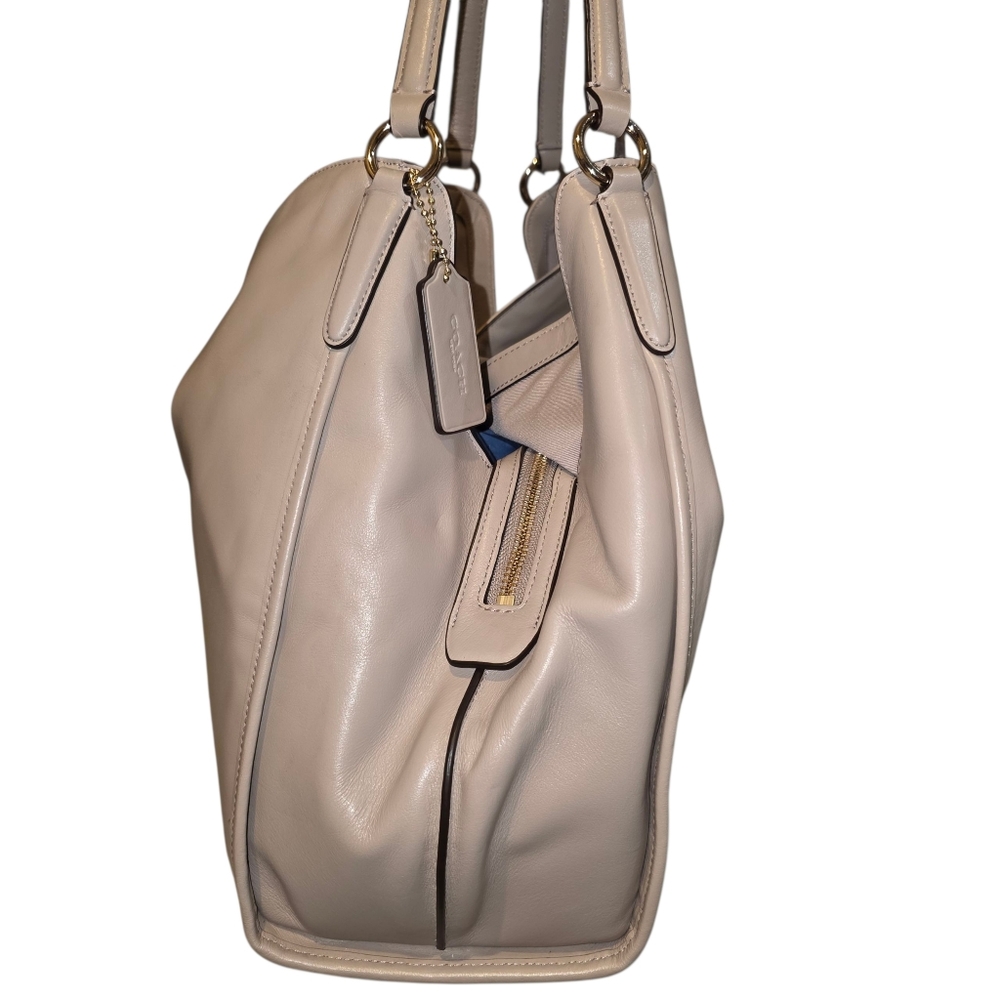 Coach Carlyle NWT F37637 Smooth Leather Shoulder Bag - Grey Birch & Dustbag - Picture 5 of 13